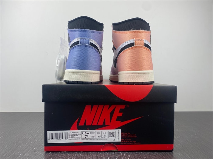 Jordan 1 Retro High OG Skyline DX0054-805