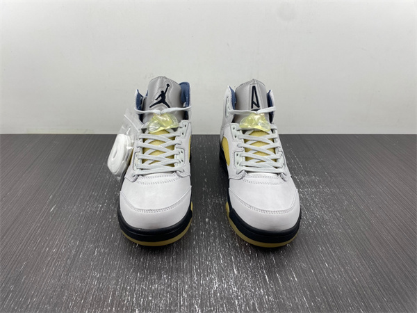 Jordan 5 Retro A Ma Maniére Diffused Blue  FZ5758-004