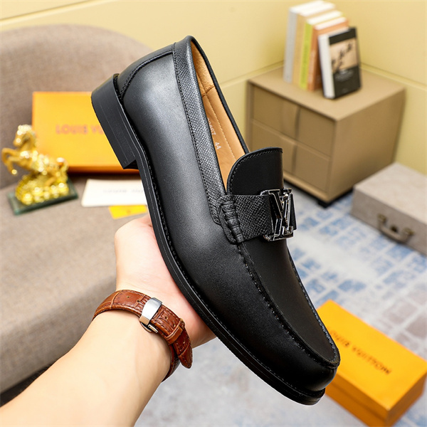 Lv Loafer 022